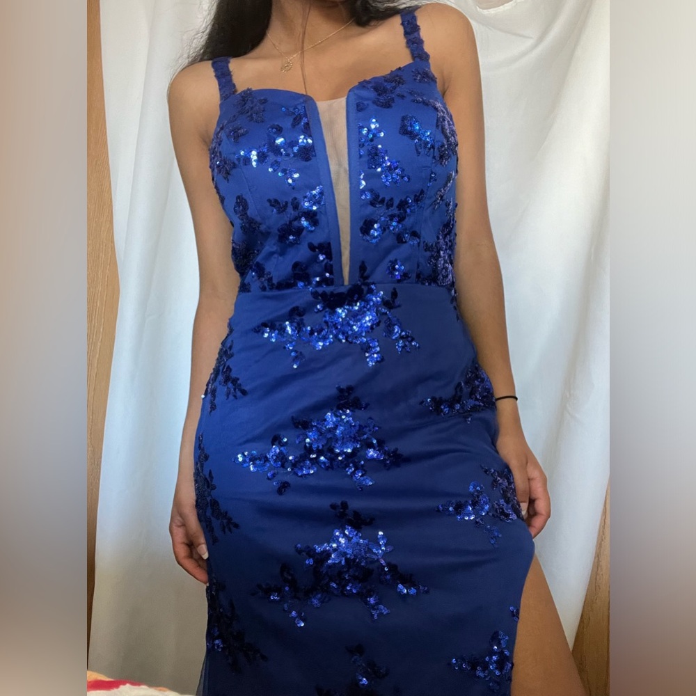 blue prom dress got on amazon but never wore